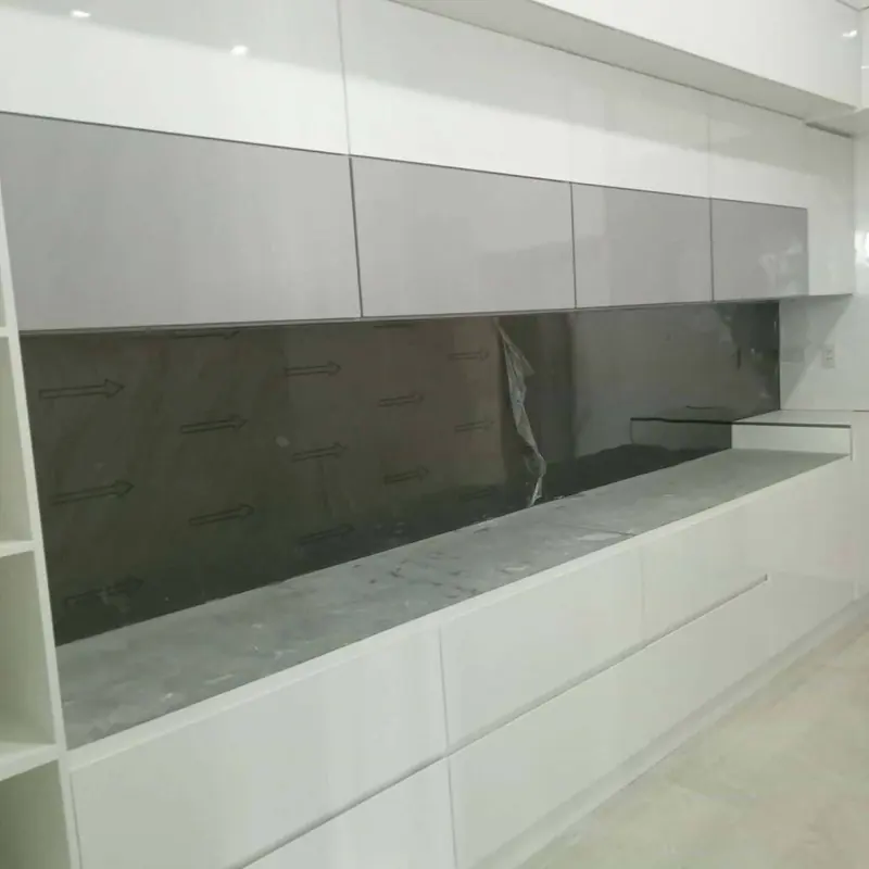 High-Gloss Kitchen & Marble Office — 7